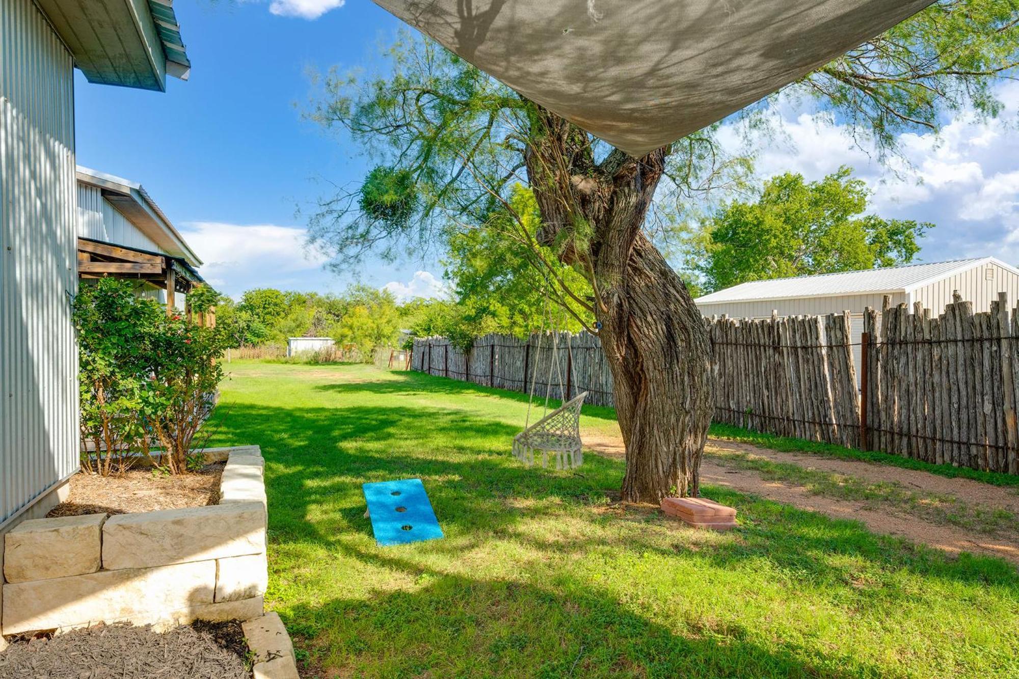 Vila Claret House Full Kitchen And Private Hot Tub Fredericksburg Exteriér fotografie